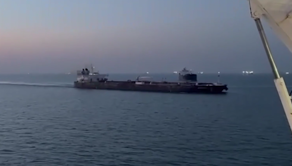 Ормузский пролив не перекрывался и не будет блокирован. Коммерческие суда могут проходить через него под иранским контролем, заявил NTV замглавы МИД исламской республики Хатибзаде