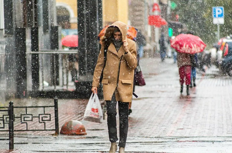 Жителей европейской части России ждет похолодание с возвратом зимней погоды