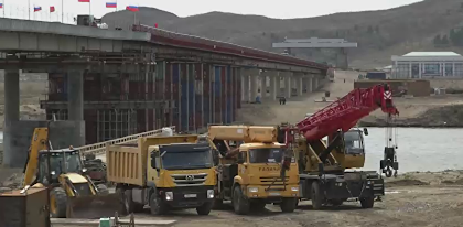 На границе России и КНДР состыковали автомобильный мост через реку Туманная