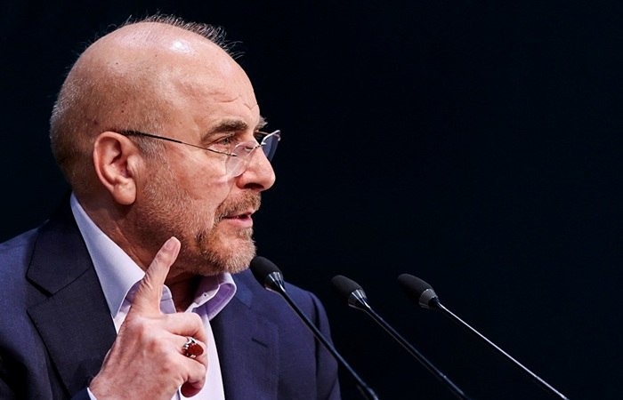 Вашингтон морской блокадой Ормузского пролива стремится к капитуляции Ирана