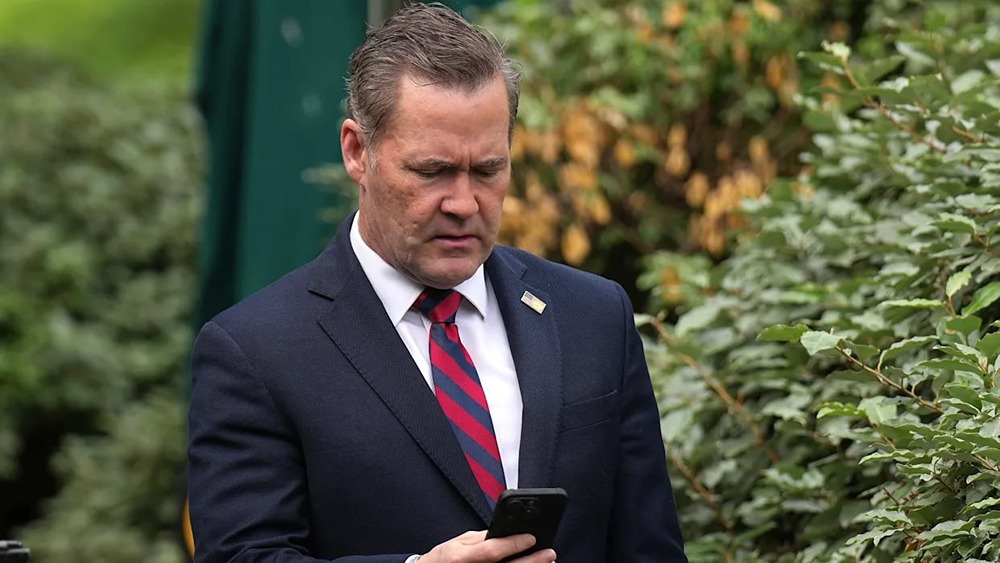 Благодаря контролю над Ормузским проливом Иран может выйти из конфликта с США и Израилем с готовым планом устрашения противников — NYT