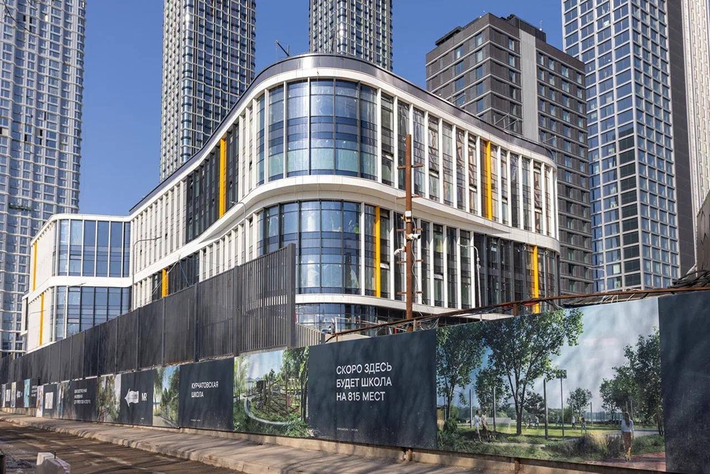 Курчатовская школа в «Сити Бэй»: что ждёт учеников в новом корпусе с террасой?