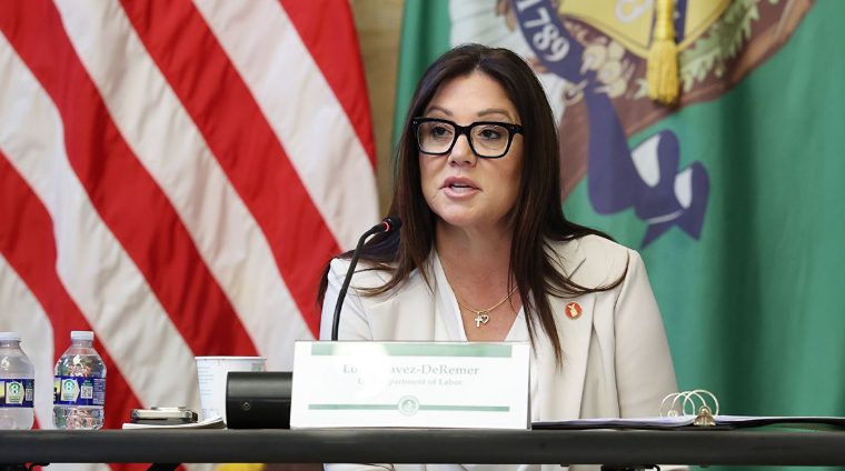 Министр труда США Лори Чавес-Деремер уходит в отставку