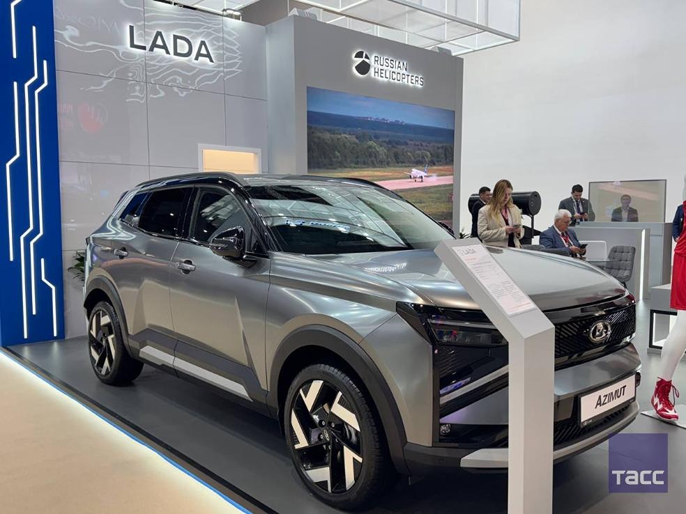 Кроссовер Lada Azimut впервые представили на международной промышленной выставке «Иннопром