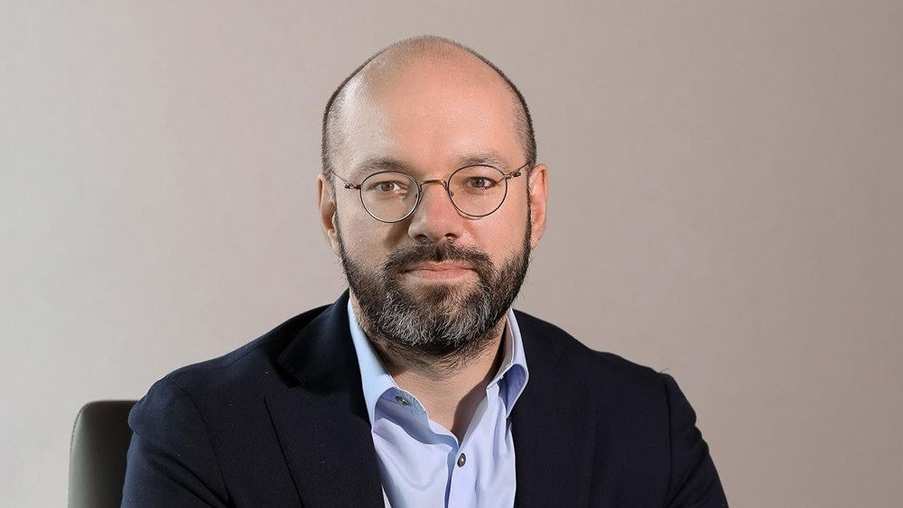 Новый игрок на Мосбирже: IPO FabricaONE.AI открывает двери в мир ИИ