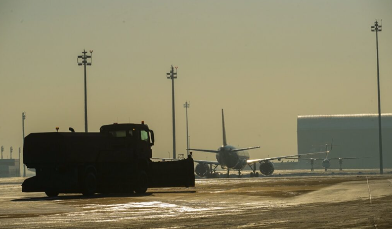 Все крупнейшие китайские авиакомпании отменяют зарубежные рейсы из-за резкого роста цен на топливо