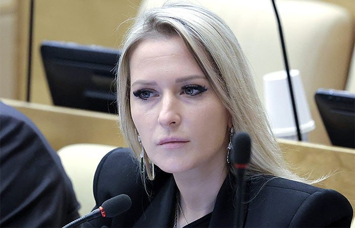 Президиум фракции «Единая Россия» в Госдуме единогласно поддержал кандидатуру Яны Лантратовой