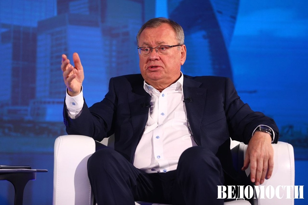 Мошенники пытались обмануть главу ВТБ Андрея Костина