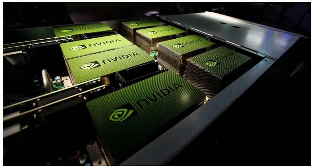 Интерес к ИИ-чипам от Nvidia продолжает увеличиваться, но инвесторов тревожит замедление темпов продаж