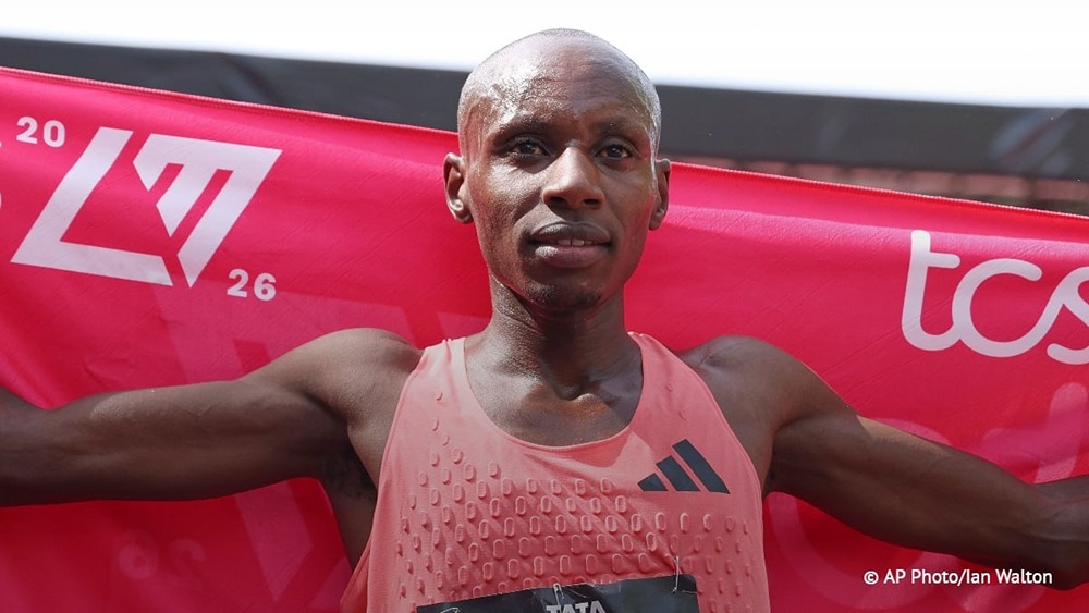 Себастьян Саве установил рекорд мира в беге на марафонскую дистанцию