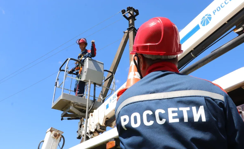 «Россети» на фоне циклона восстанавливают электроснабжение потребителей в регионах Центра и Северо-Запада России