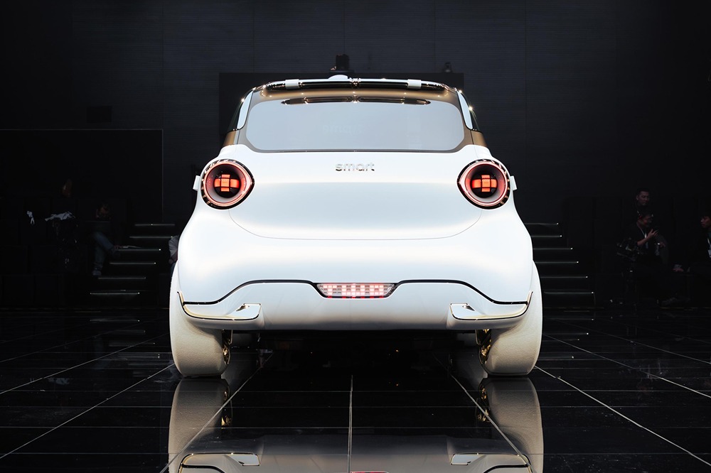 Smart #2: наследник Fortwo на платформе Geely с дизайном Mercedes