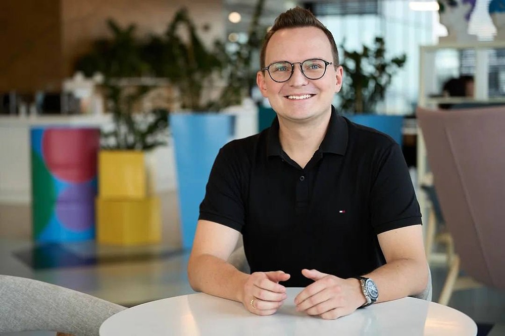 Генеративный ИИ меняет подход людей к работе — разбор от Авито