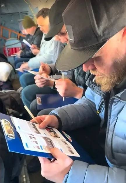 Нефтяники ЛУКОЙЛа написали «Авиадиктант» прямо в вертолёте