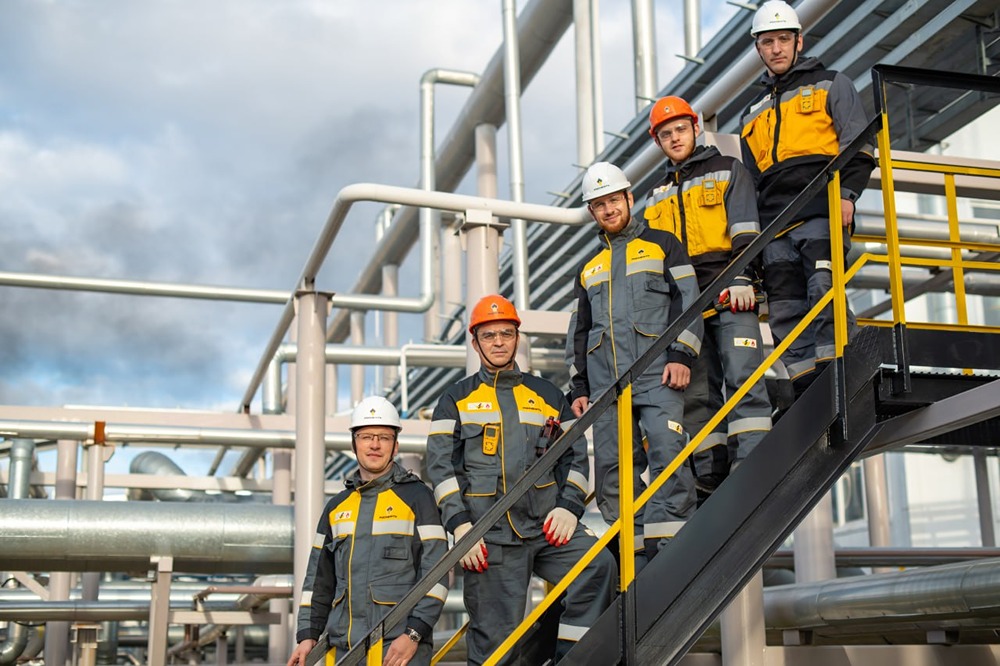 Роснефть поздравляет с Днём вахтовика