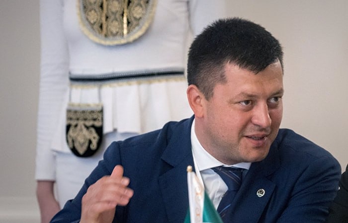 Мэр Уфы Ратмир Мавлиев и еще три чиновника задержаны в рамках уголовных дел о взяточничеств