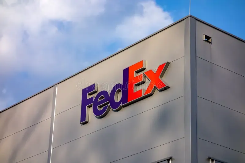 Верховный суд США отменил пошлины Трампа — UPS и FedEx вернут сборы