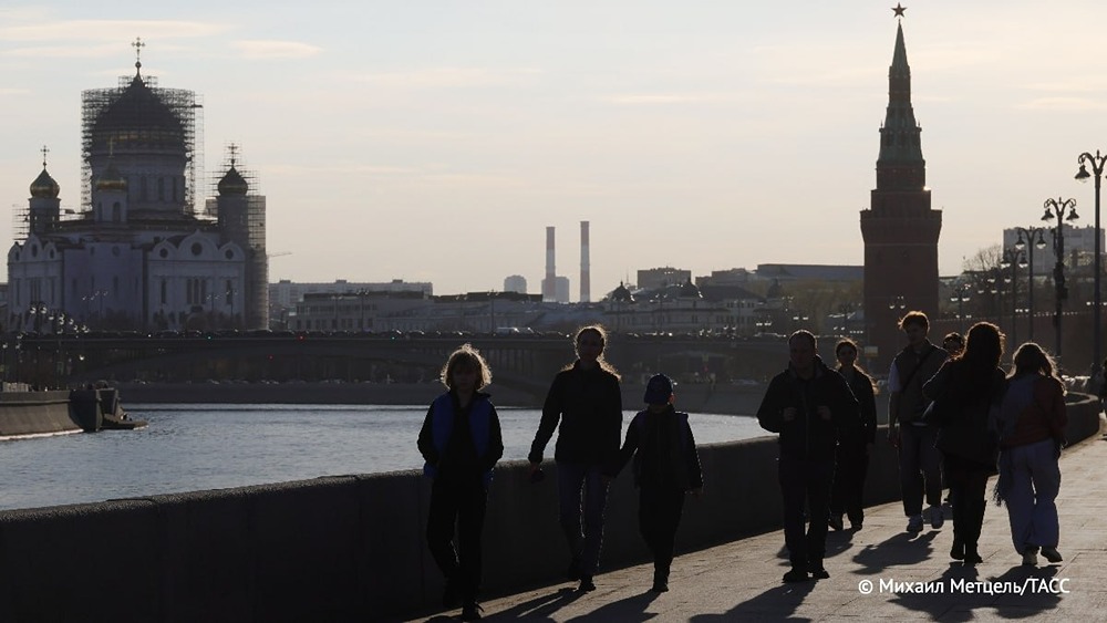 Резкое потепление придет в Московский регион в первые майские праздники