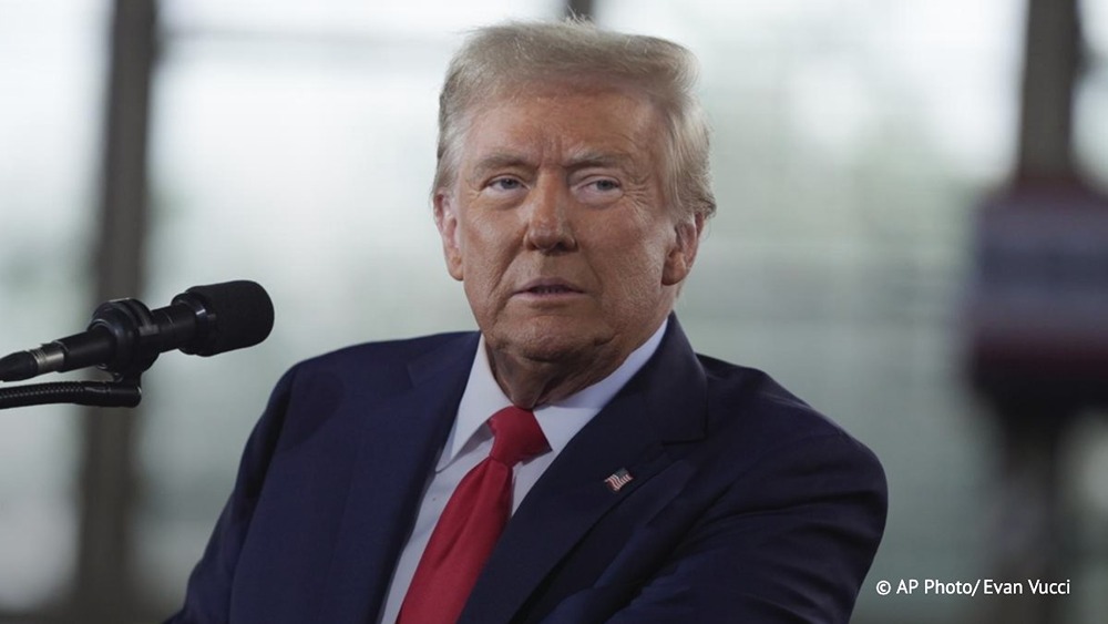 Трамп назвал очень хорошим свой разговор с Путиным, выразив уверенность в том, что конфликт на Украине будет урегулирован