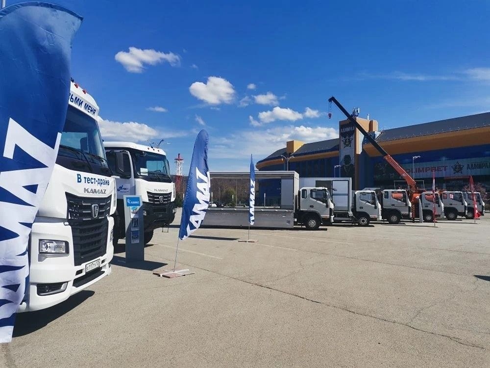 КАМАЗ‑65955 и КАМАЗ‑65659 на выставке «Город»