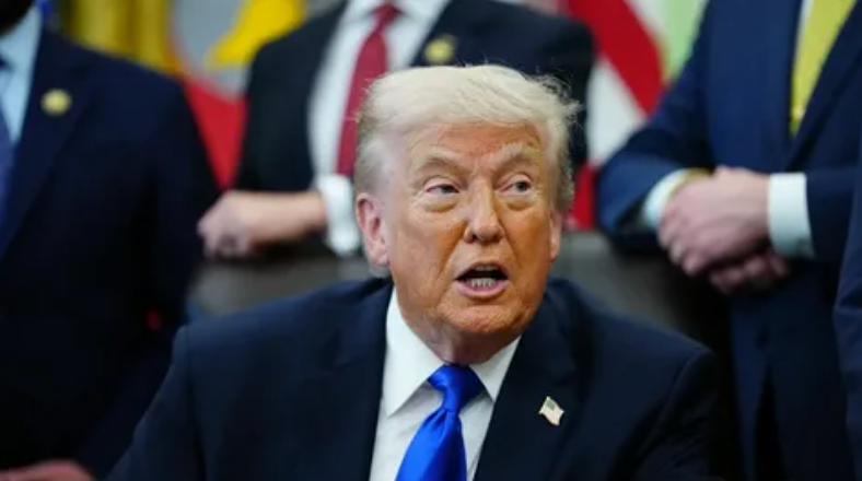 Торговый манёвр Трампа: 25% пошлин на авто из Европы