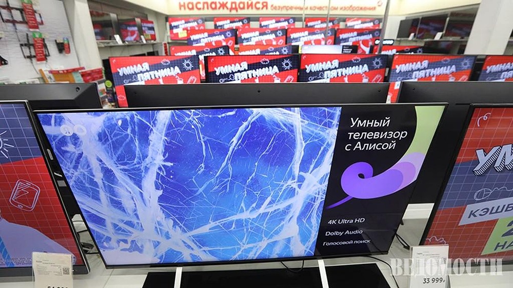 «Яндекс» и «Сбер» двигают рынок: доля отечественных умных ТВ растёт