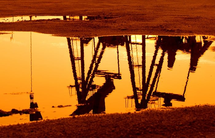 Мир бьёт по нефти: котировки Brent и WTI резко пошли вниз