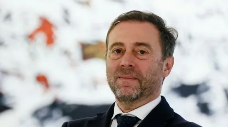 Визы за тысячи евро: экс‑посол Италии арестован по громкому делу