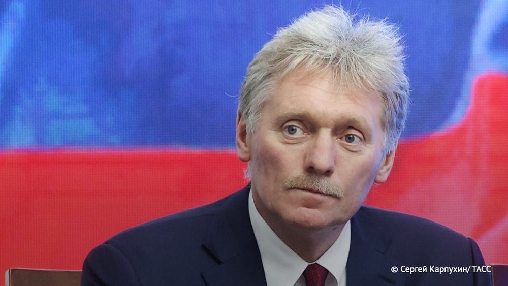 Песков назвал День Победы святым праздником для всех, рассказал о праздничном настроении. Его слова показали в эфире Первого канала