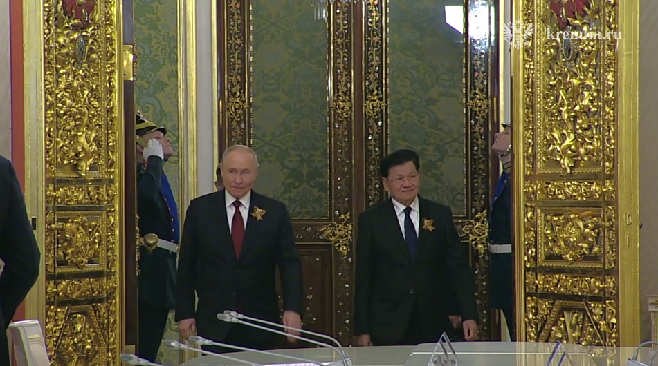 Владимир Путин провёл переговоры с Тхонглуном Сисулитом