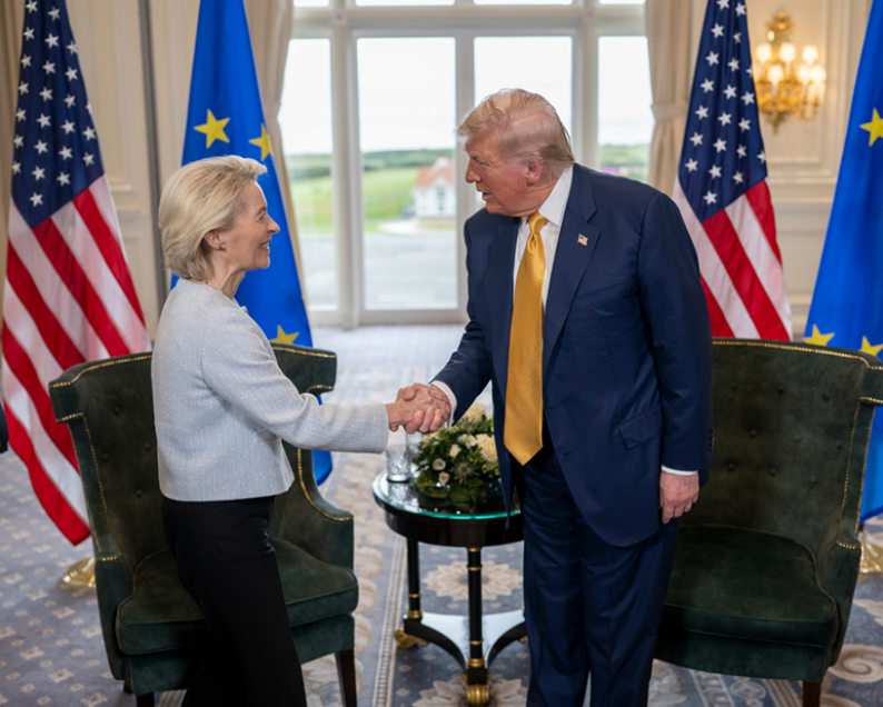 Иран без бомбы, Европа без пошлин? Итоги встречи Трампа и фон дер Ляйен