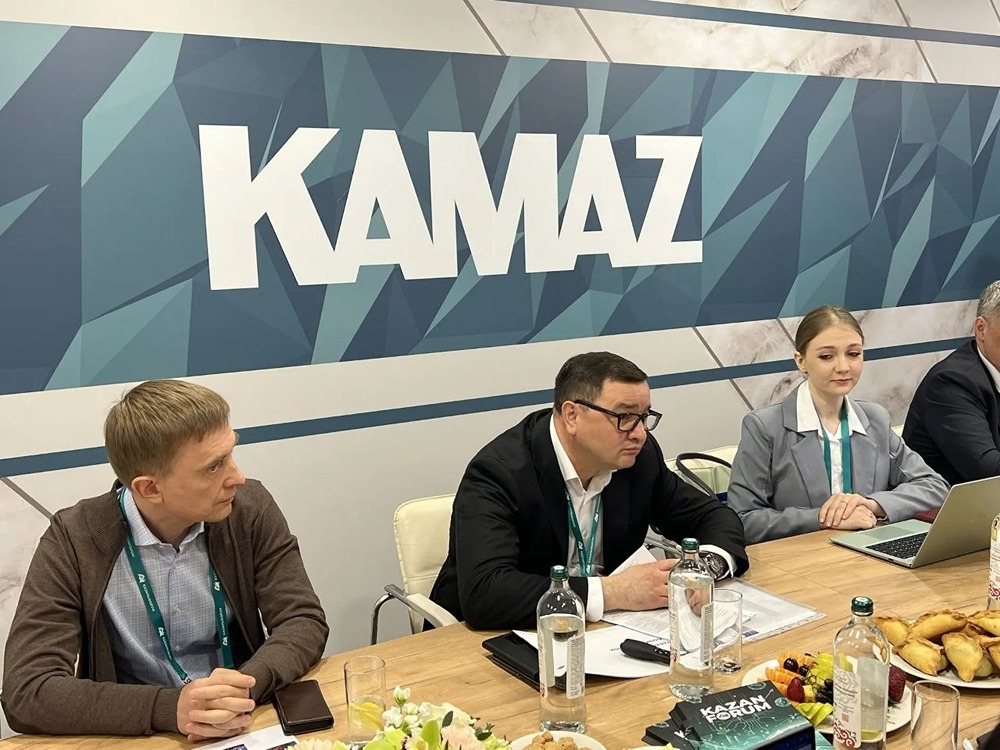 «Физтех‑энерго» и «Энбисис» стали партнёрами «КАМАЗа»