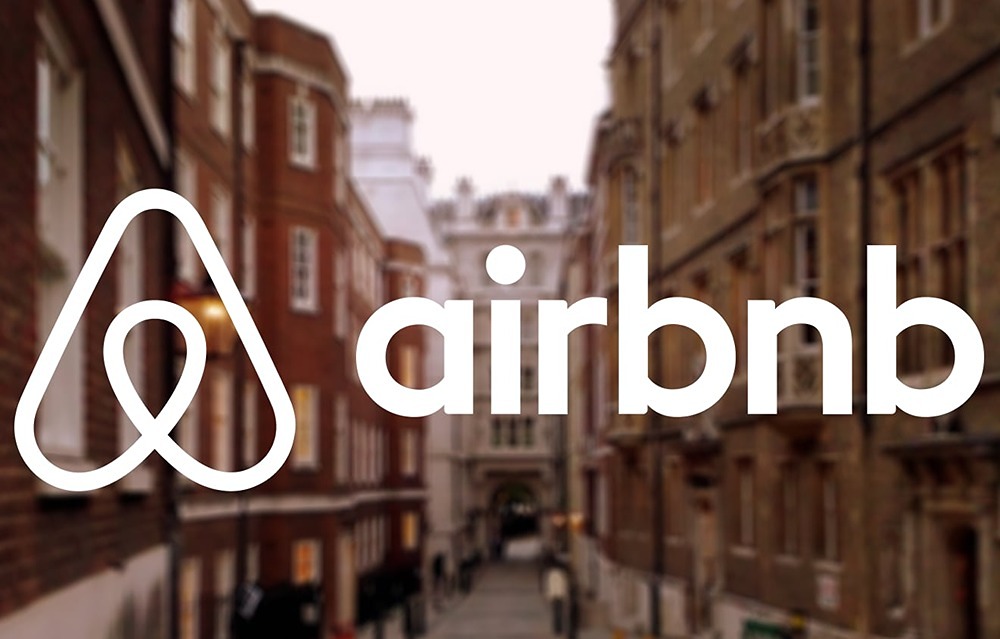 Выручка Airbnb выросла на 18 %, 60 % кода теперь пишет ИИ