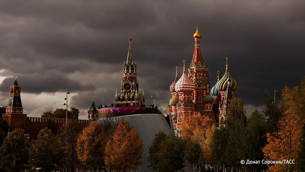 Сильный ветер и гроза ожидаются в Москве после обеда в четверг