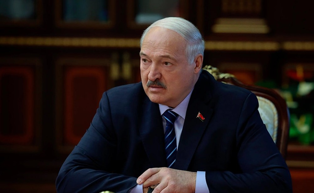 Лукашенко предложил помощь регионам России