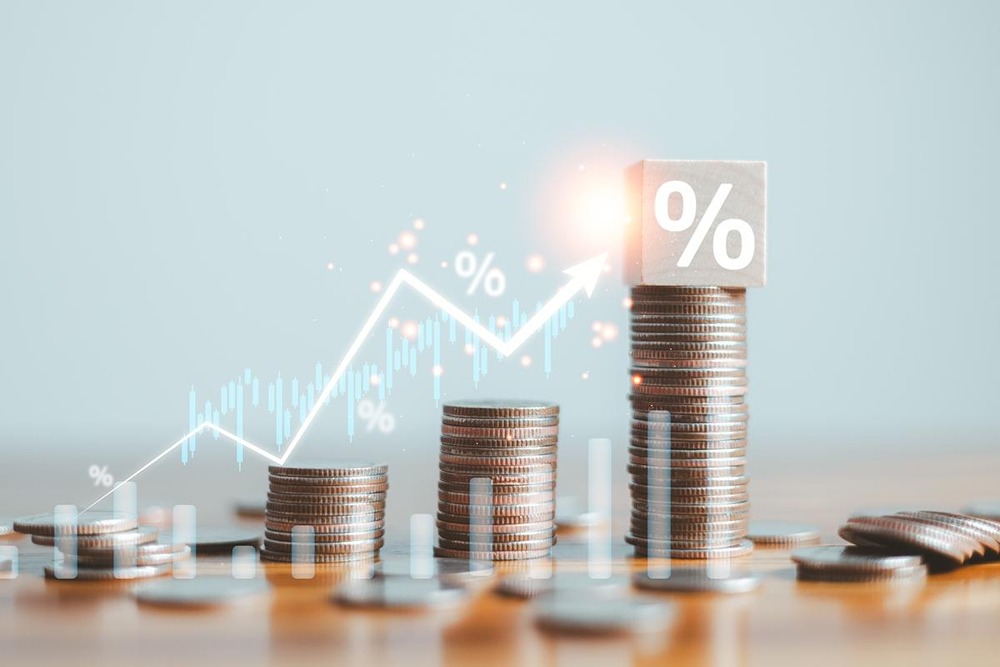 Почему ставки по вкладам снижаются после ключевой ставки 14,5 % — и куда теперь вкладывать