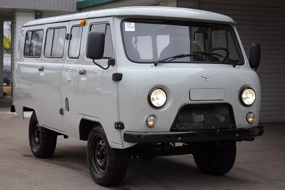 Министерство промышленности и торговли получило запрос о лишении УАЗ «Буханка» статуса автомобиля