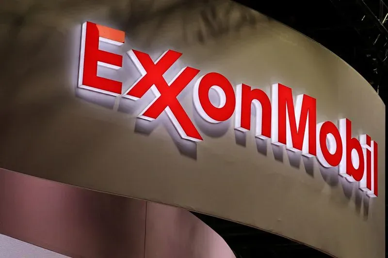 Exxon, подвергшаяся критике за переработку пластика, тратит 200 миллионов долларов на расширение заводов в Техасе