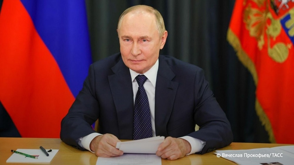 Владимир Путин подписал закон, разрешающий привлекать ВС РФ для защиты арестованных за рубежом россиян