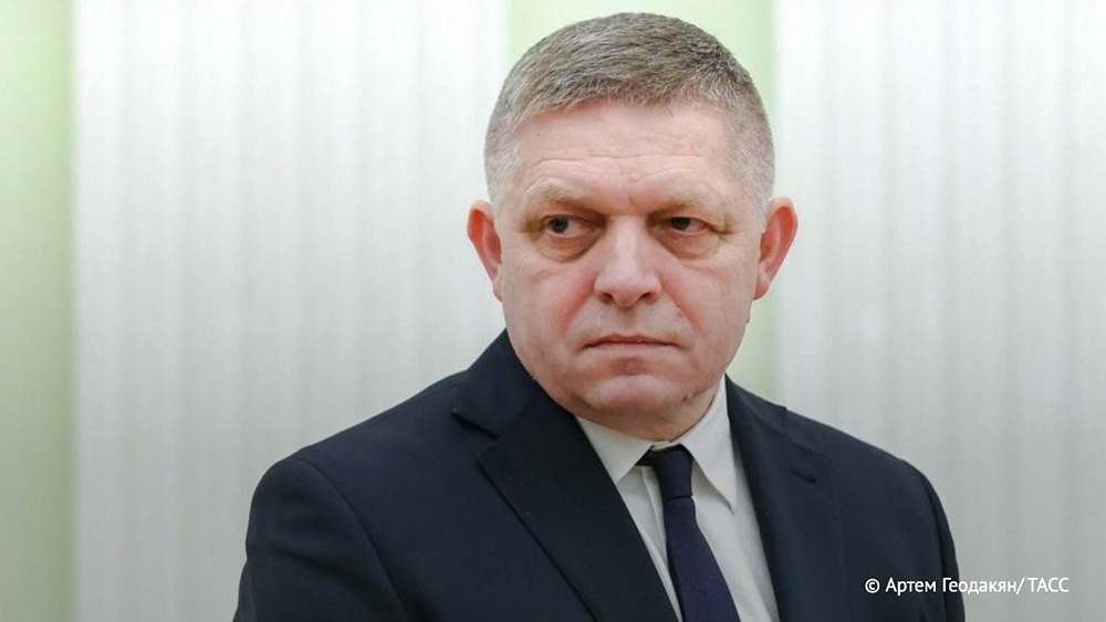 Фицо на фоне инцидента с БПЛА в Румынии призвал к немедленному диалогу между ЕС и РФ