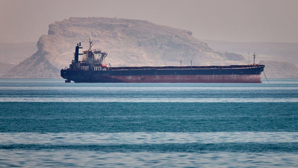 Сколько торговых судов провели ВМС США через Ормузский пролив