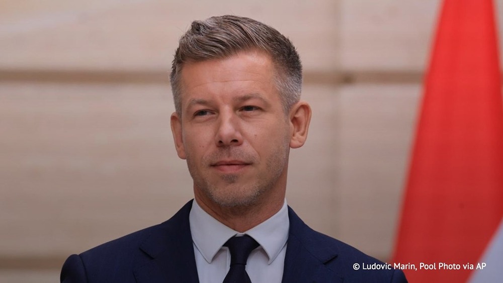 Для переговоров о приеме в ЕС Украине надо выполнить обязательства перед Венгрией, заявил Мадьяр