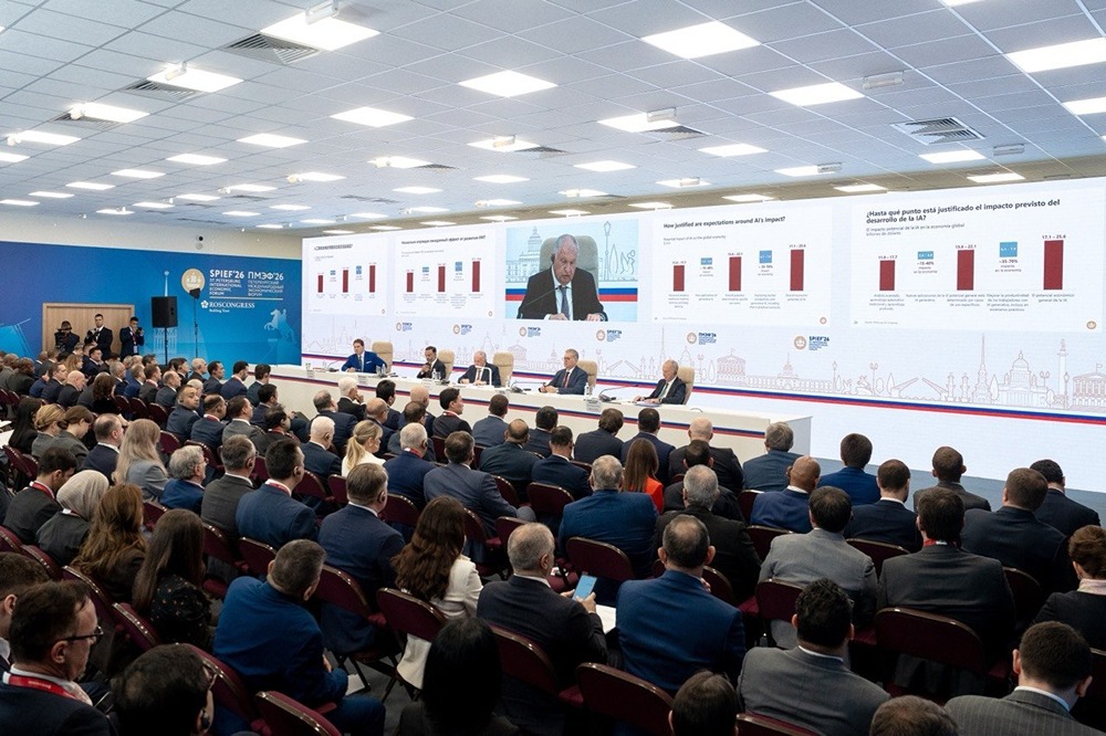 Глава «Роснефти» Игорь Сечин на ПМЭФ: угрозы для глобальной торговли и энергетики