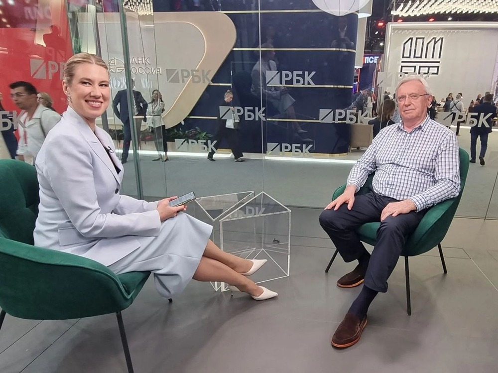 Сергей Когогин дал интервью Алевтине Пенкальской, РБК, в рамках ПМЭФ-2026