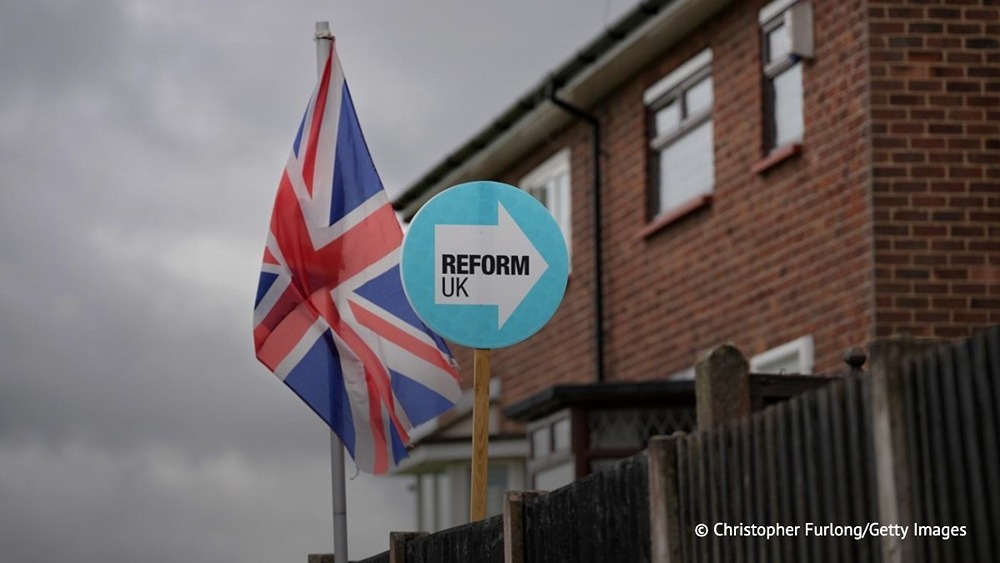 Reform UK отвергла просьбу Зеленского вернуть украинские флаги в Англии