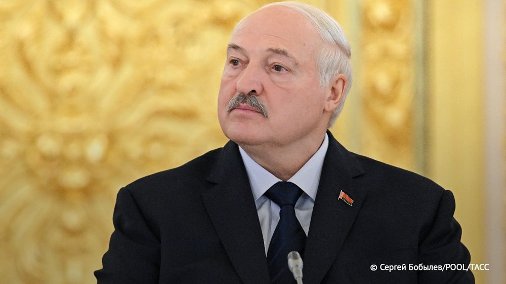 Лукашенко поздравил Путина и всех россиян с Днем России