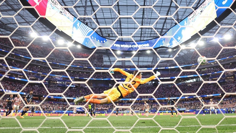 Сборная США по футболу выиграла Парагвай со счетом 4:1