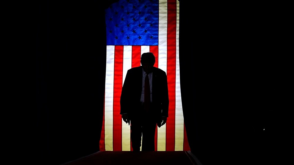 Трамп заявил о мощном ответе США Ирану за сбитый вертолёт
