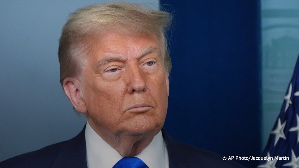 Трамп утверждает, что армии Ирана больше не существует, США ее полностью разгромили. Иран затянул переговоры по мирной сделке с США, и теперь ему придется заплатить