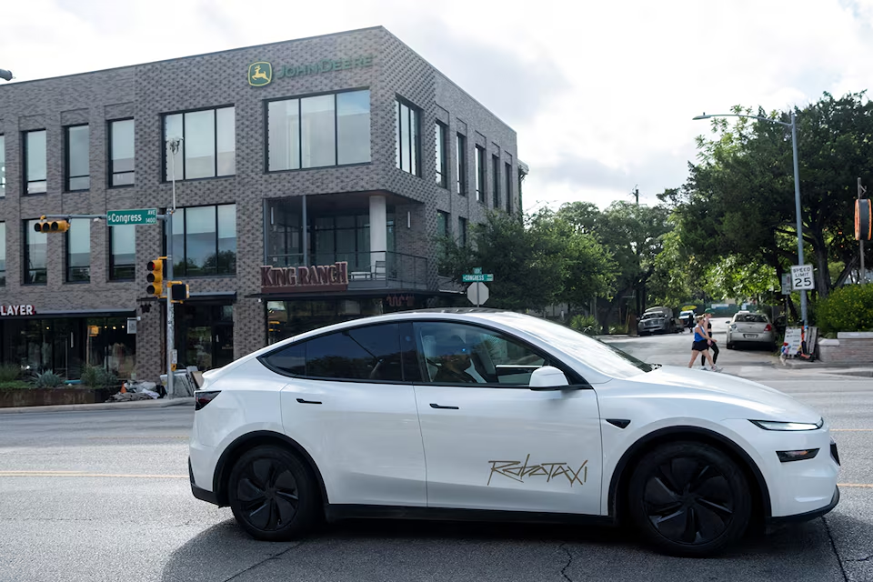 Tesla добивается одобрения FSD в Европе: данные о безопасности критикуют